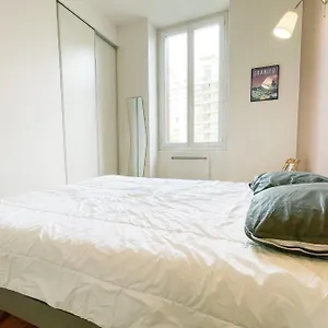 https://beau-t2cachetmur-en-pierres-pour-4-g3.hotels-rhonealpes.com
