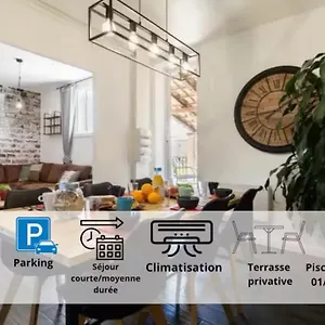 Appartement Design Industriel Avec Terrasse Privative, Gignac-la-Nerthe